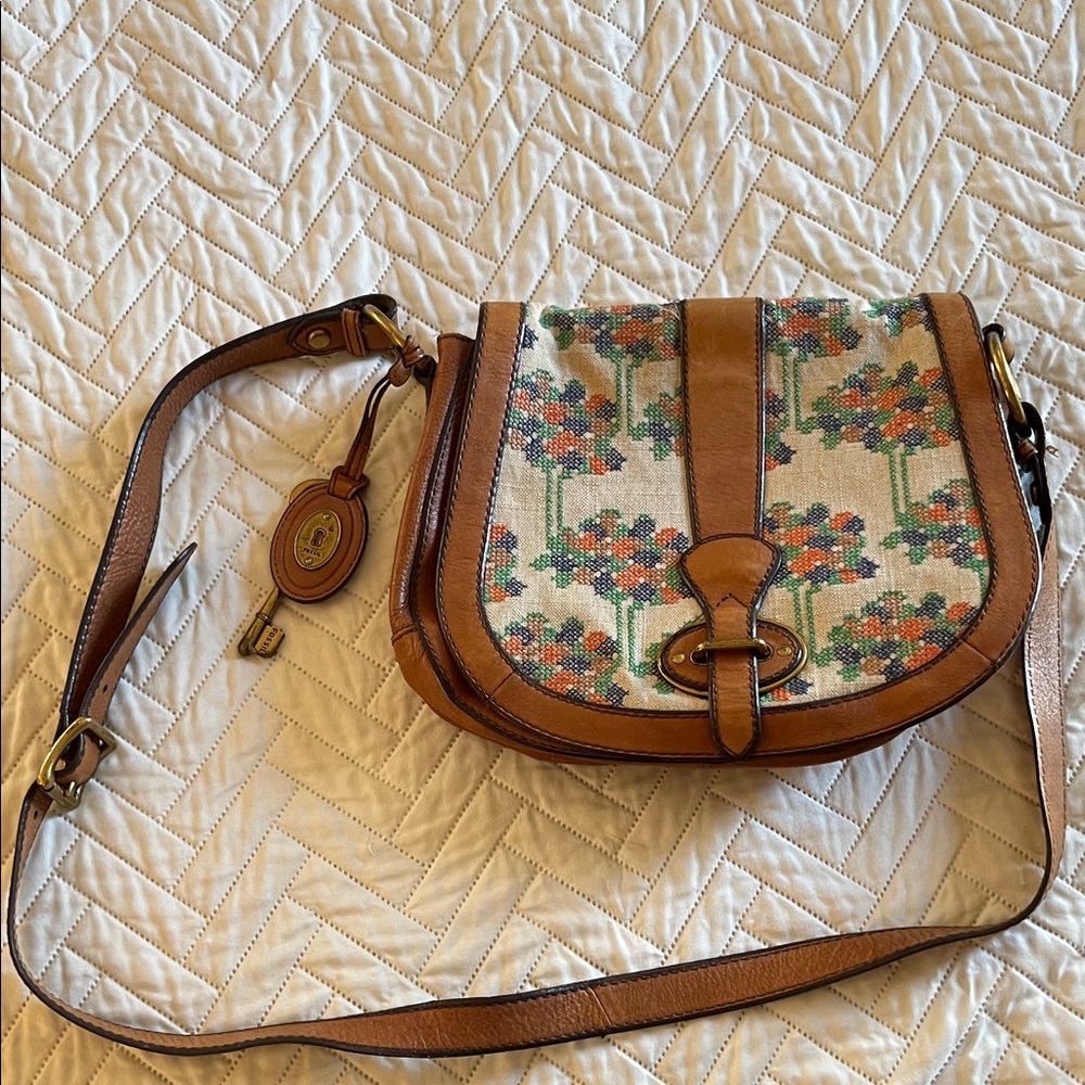 Fossil Brown and Tan Crossbody Bag with Floral Design